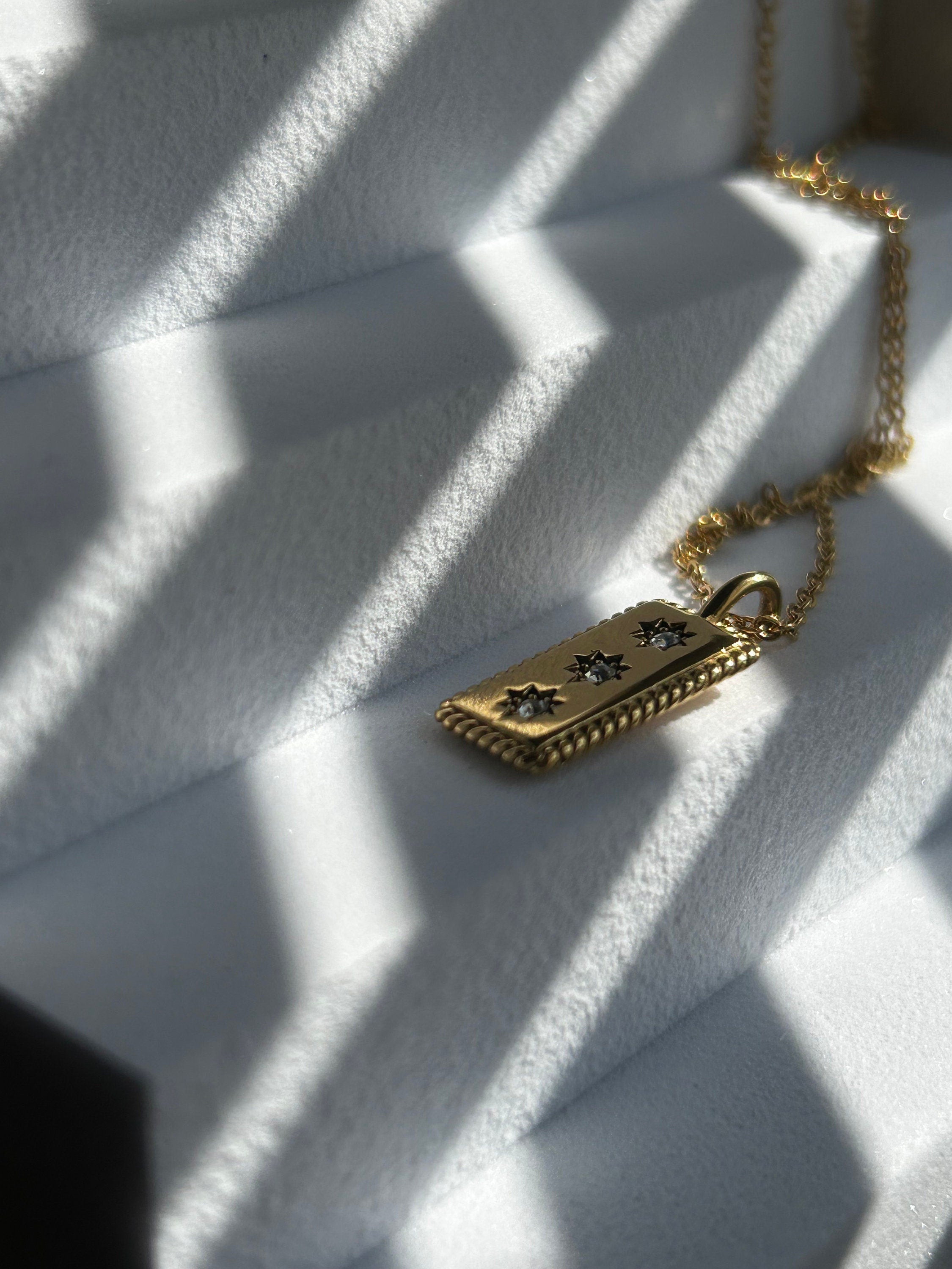 Starburst Golden Necklace