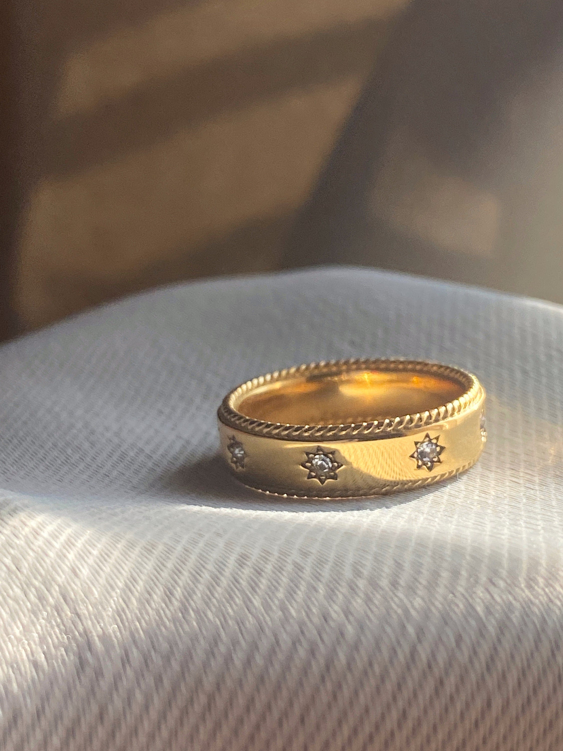 Starburst Golden Band Ring