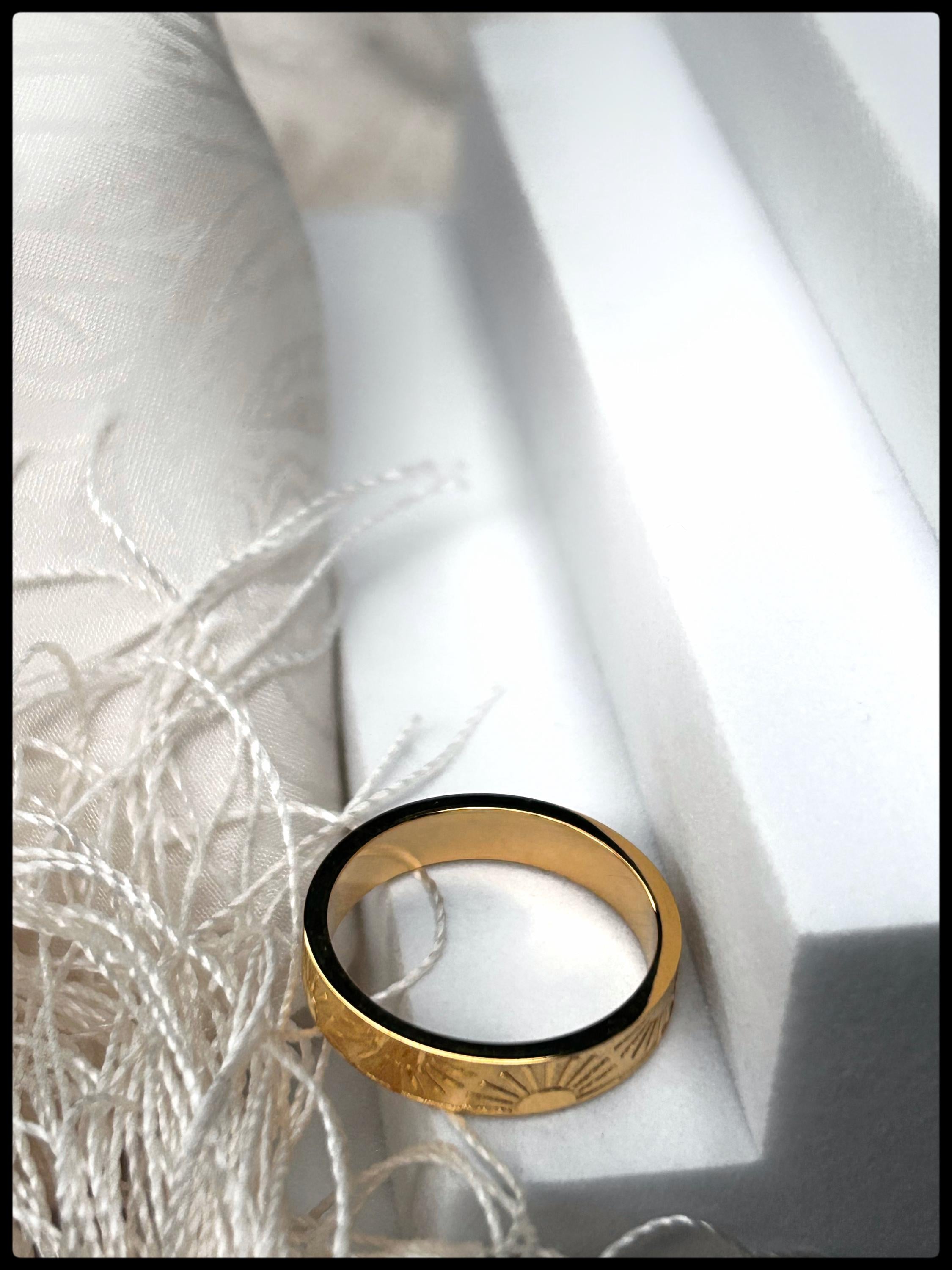 SunCore Golden Sun Ring