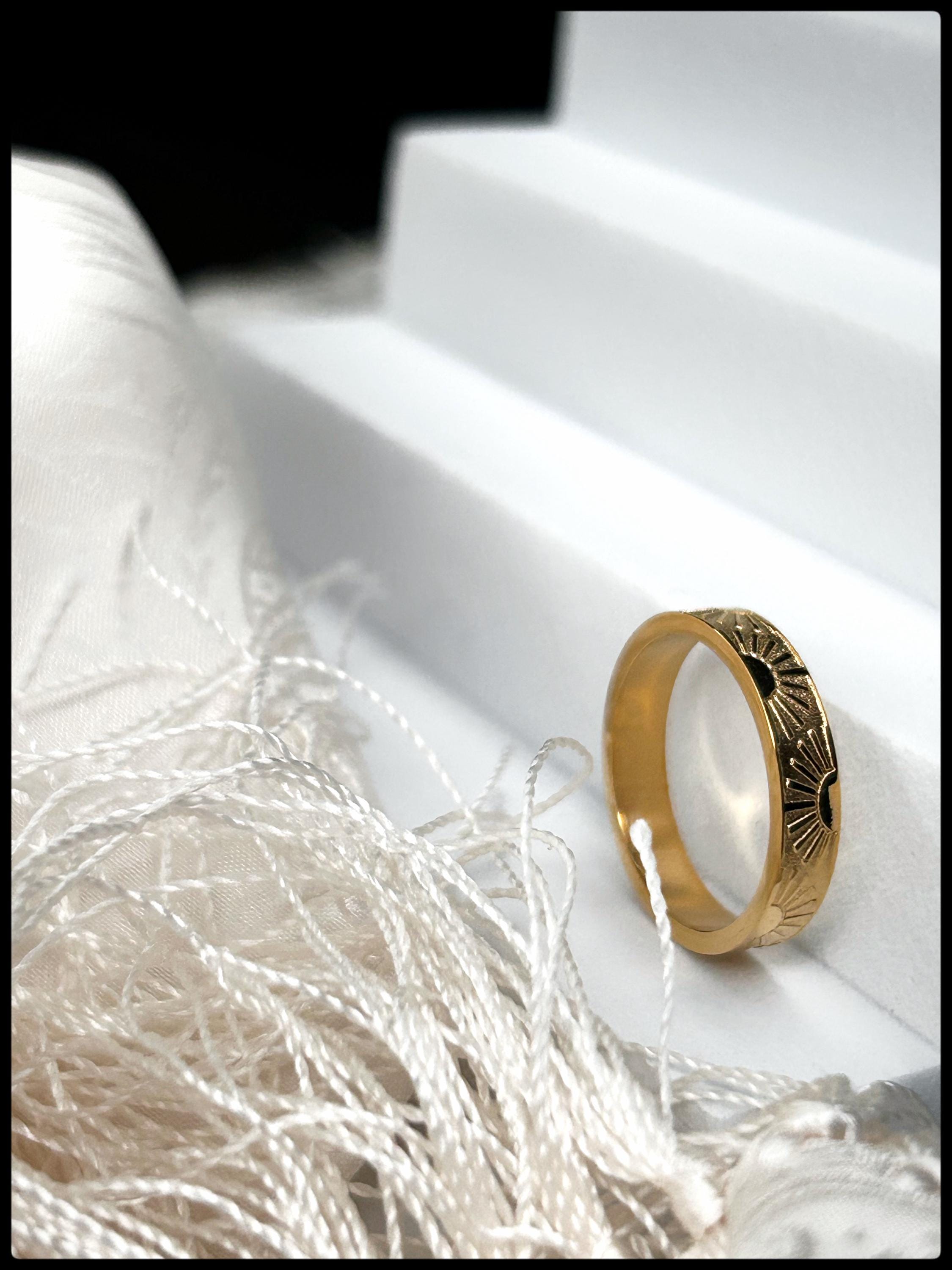 SunCore Golden Sun Ring