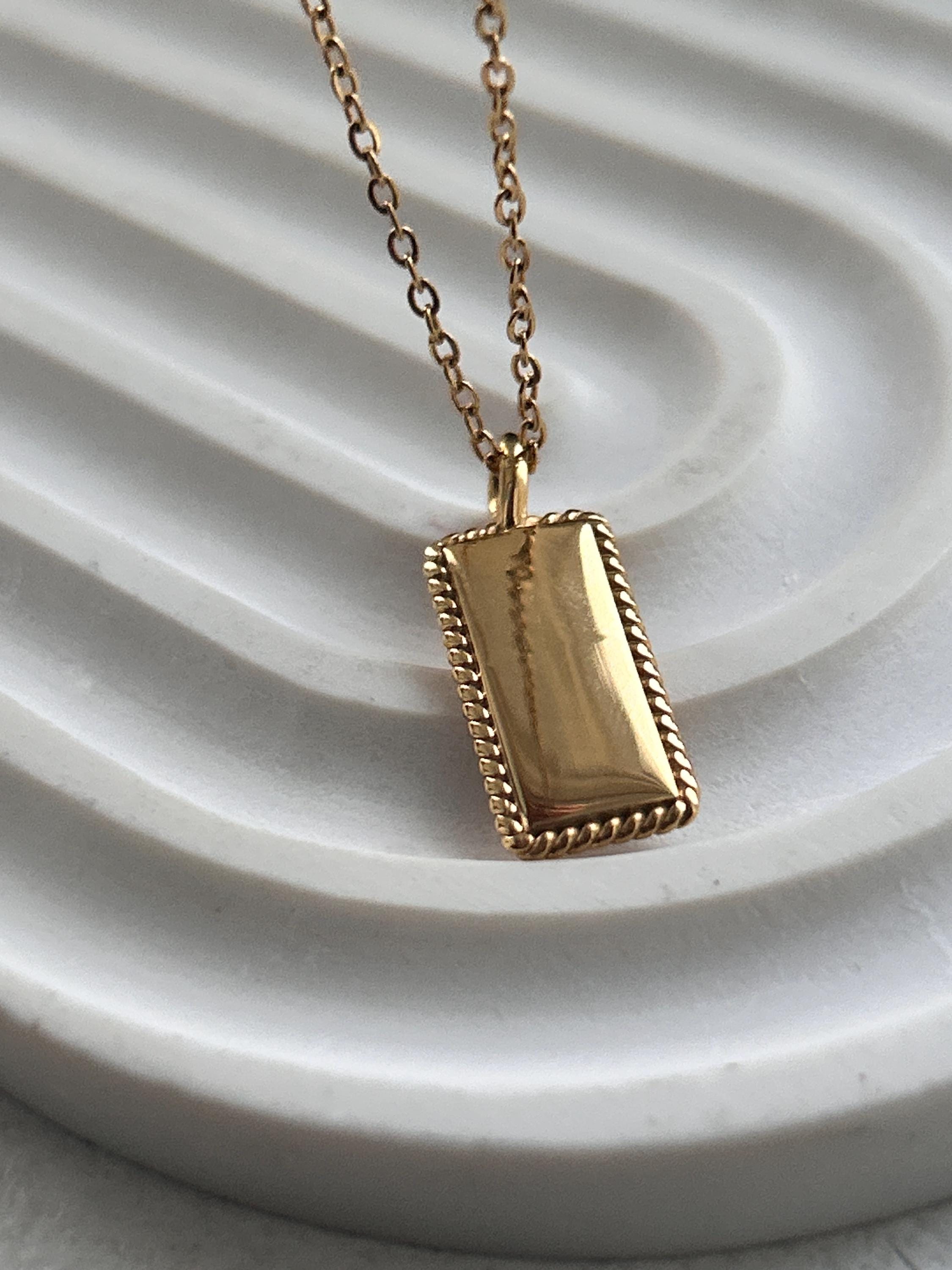 Starburst Golden Necklace