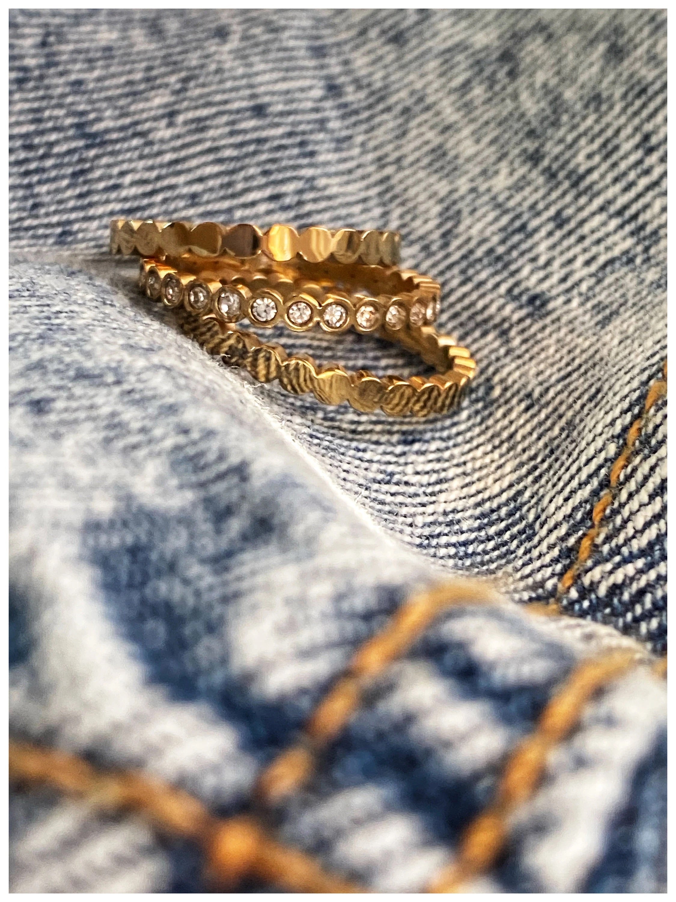 The Nia Golden Trio Rings