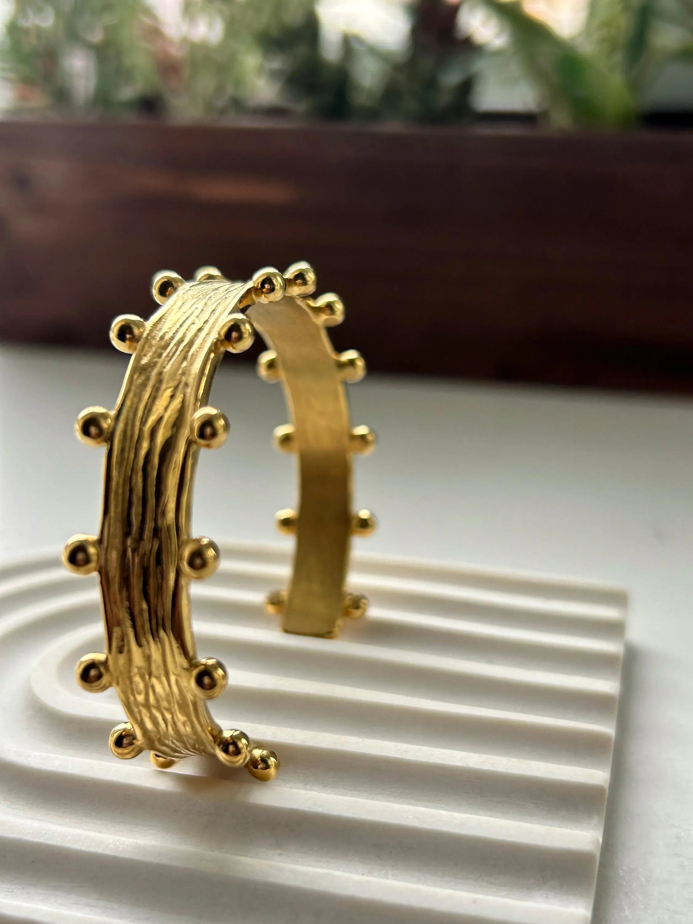Golden Orbit Chunky Bracelet