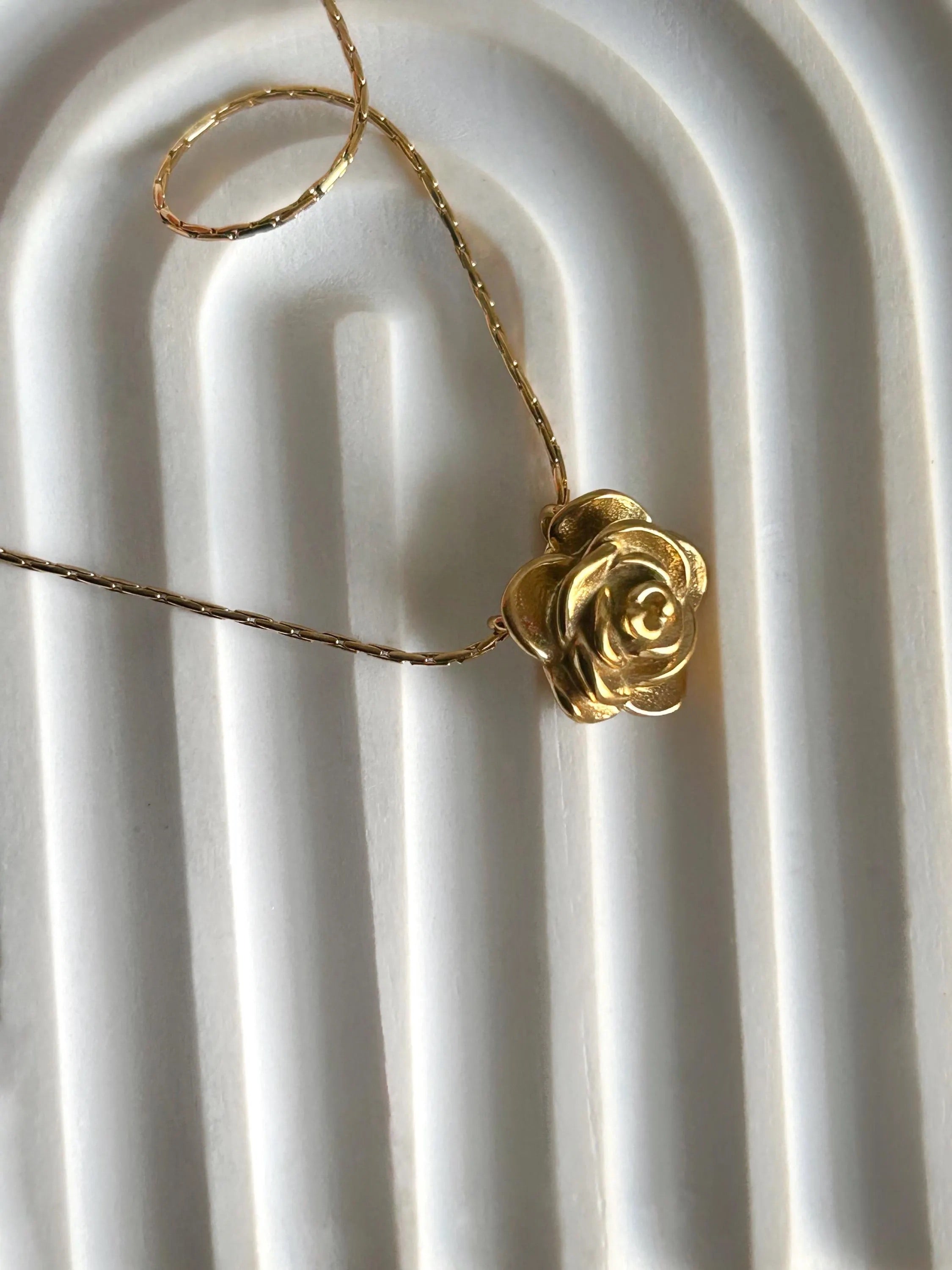 Golden rose necklace