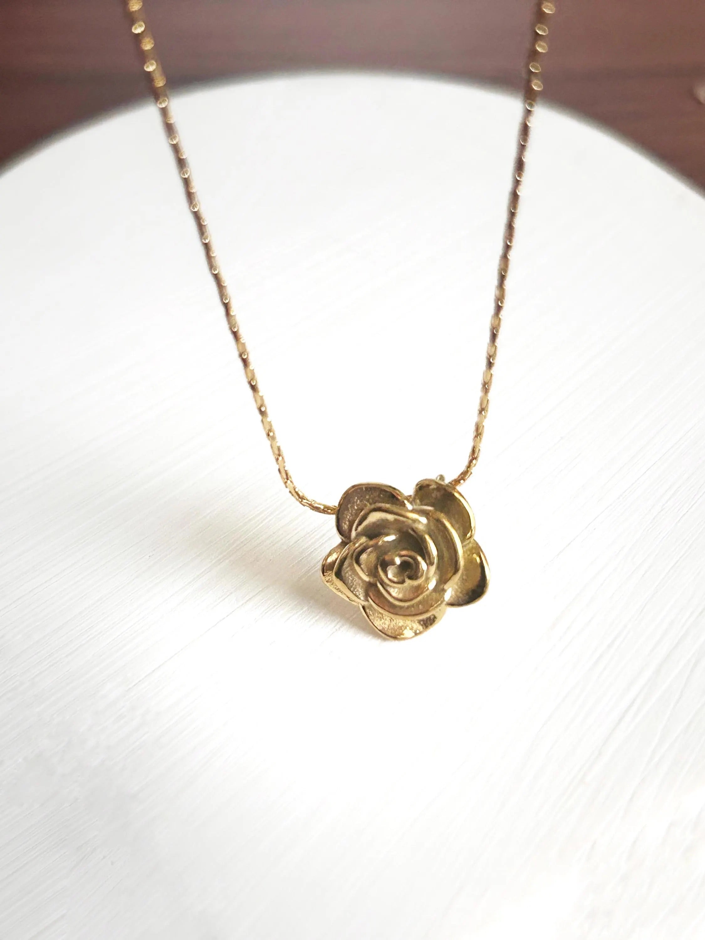 Golden rose necklace